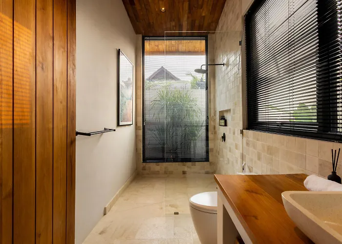 Luxury In The Heart Of Villa Uluwatu (Bali)